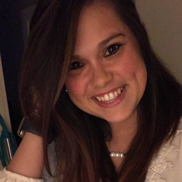 Meet your Posher, April - Picture 1 of 1